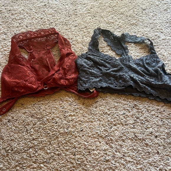 Lot of 2 lace bralettes - Picture 1 of 2